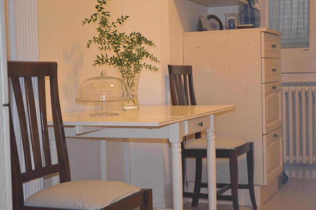 Vintage Home Monopoli Room photo